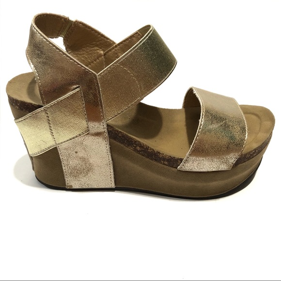 pierre dumas gold wedges